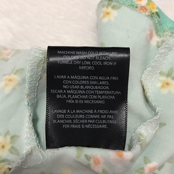 NEW YMI FLORAL TANK TOP LARGE BLUE ROSE ROSES PRINT PATTERN CROP TOP SHIRT NWT - Picture 5 of 8